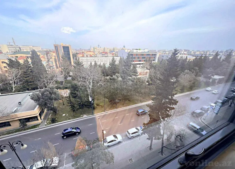 Satılır 2 otaqlı Mənzil Köhnə tikili 60 m² Gənclik m. - şəkil 4