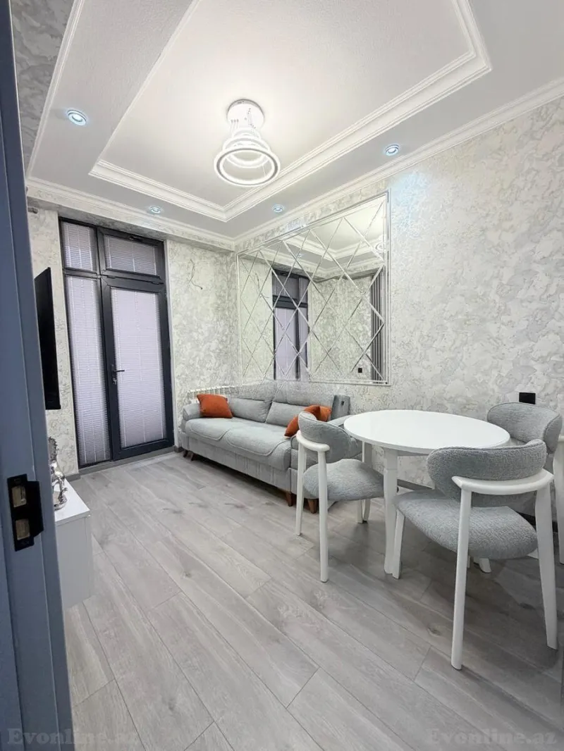 Satılır 2 otaqlı Mənzil Yeni tikili 47 m² Qara Qarayev m.