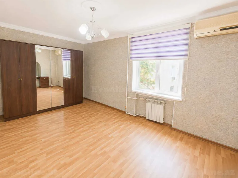 Satılır 2 otaqlı Mənzil Köhnə tikili 50 m² Neftçilər m. - şəkil 3