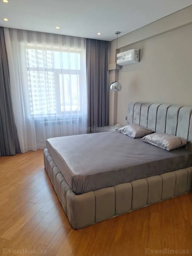 Kirayə verilir 3 otaqlı Mənzil Yeni tikili 110 m² Gənclik m.