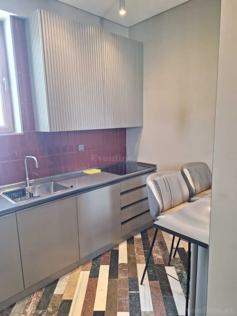 Kirayə verilir 3 otaqlı Mənzil Yeni tikili 110 m² Gənclik m. - şəkil 10