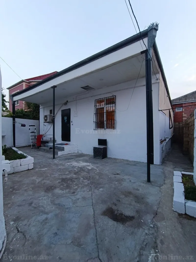 4 otaqlı Həyət evi 100 m² Xırdalan Satılır