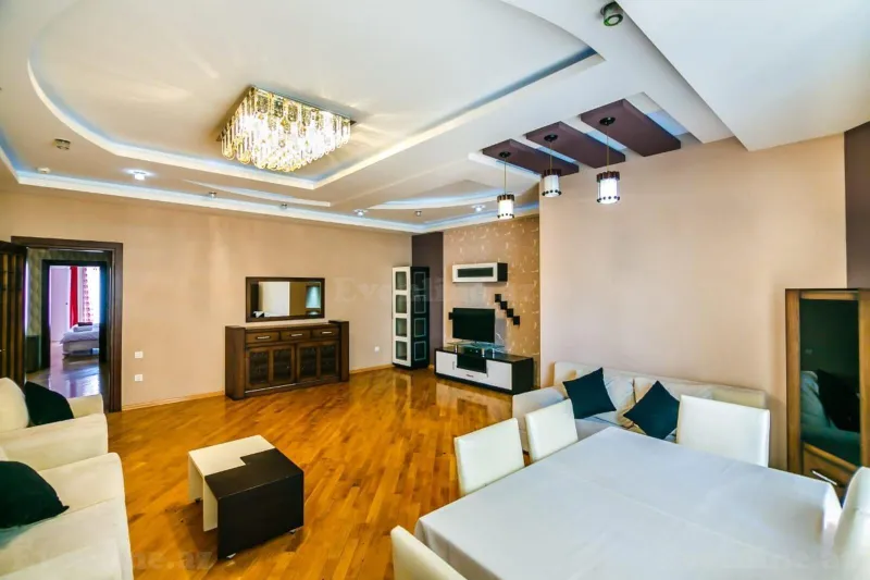 Kirayə verilir 3 otaqlı Mənzil Yeni tikili 120 m² Sahil m. - şəkil 10