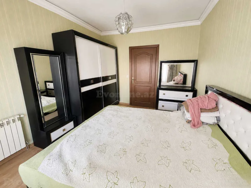 Satılır 2 otaqlı Mənzil Köhnə tikili 60 m² Neftçilər m. - şəkil 3