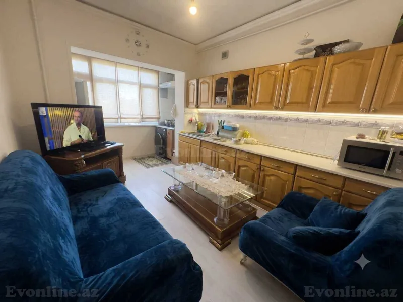 Satılır 2 otaqlı Mənzil Köhnə tikili 60 m² Neftçilər m. - şəkil 4
