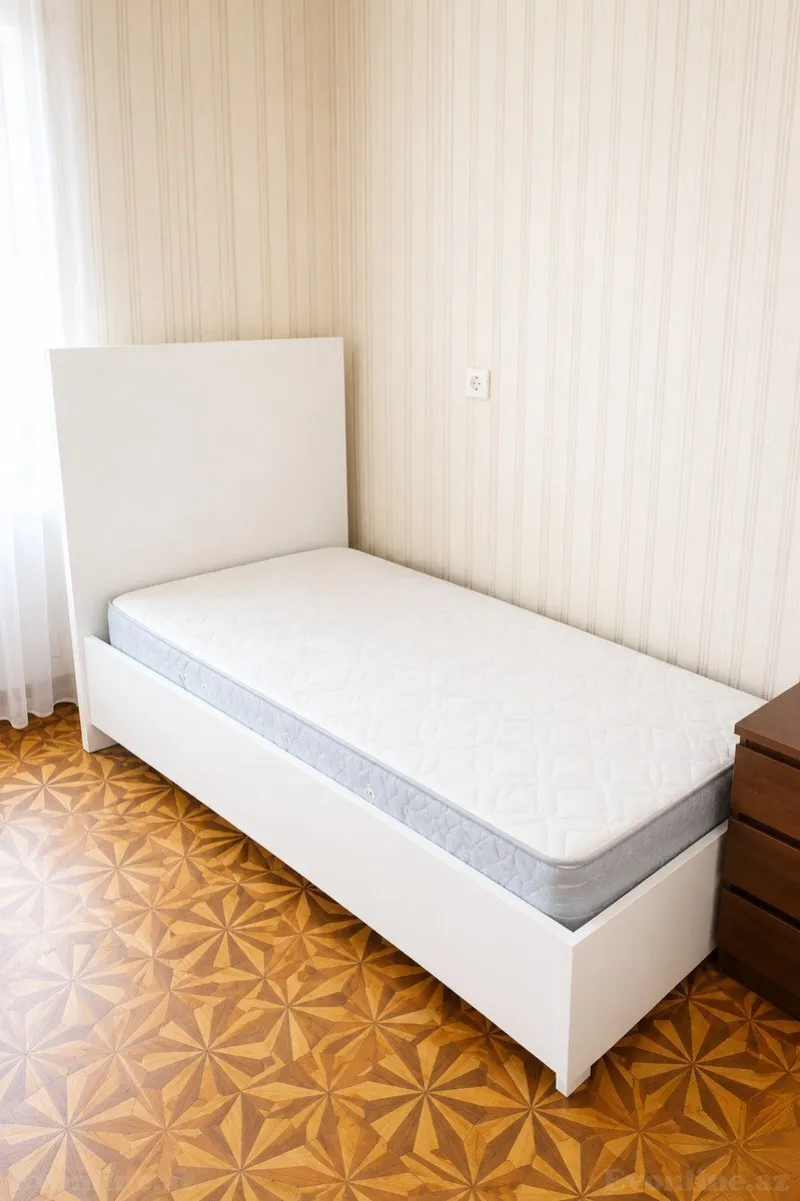 Kirayə verilir 6 otaqlı Mənzil Köhnə tikili 230 m² Nizami m. - şəkil 7