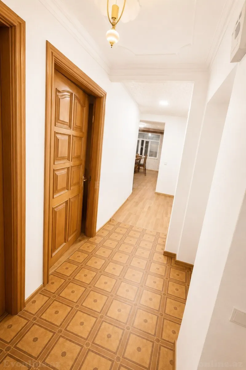 Kirayə verilir 6 otaqlı Mənzil Köhnə tikili 230 m² Nizami m. - şəkil 9