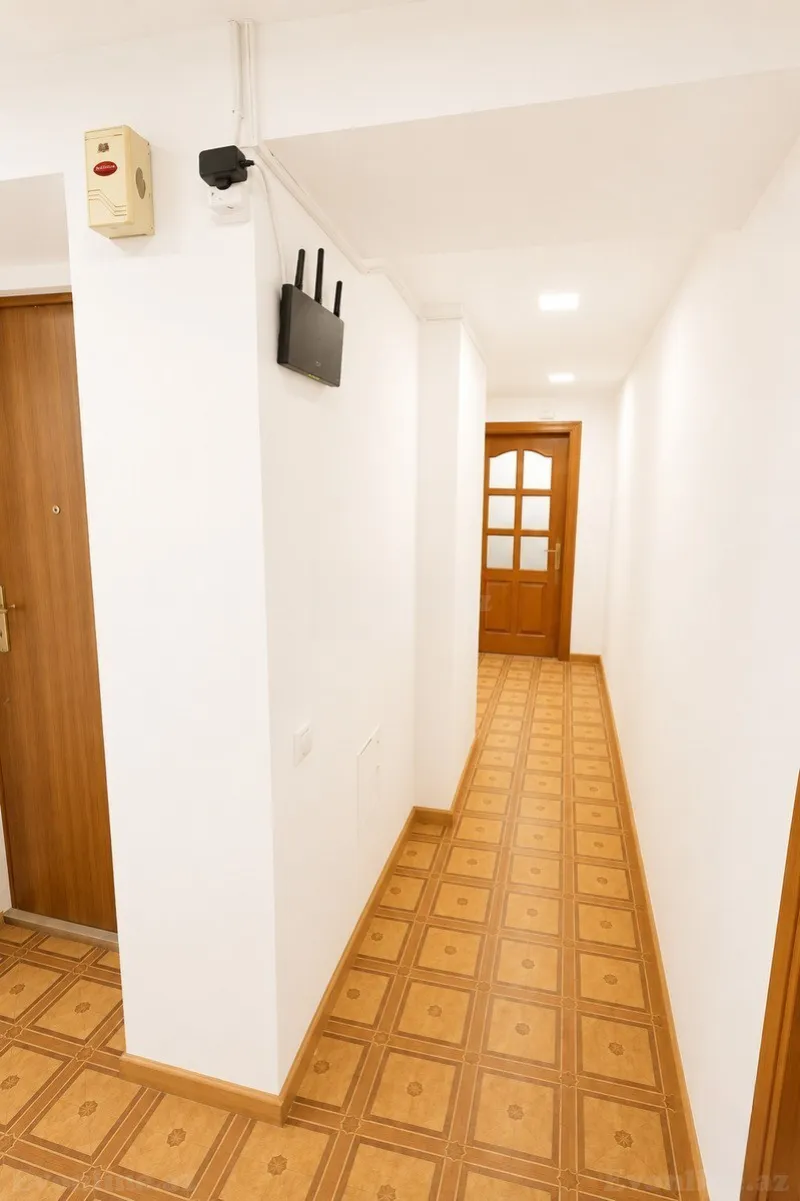 Kirayə verilir 6 otaqlı Mənzil Köhnə tikili 230 m² Nizami m. - şəkil 11