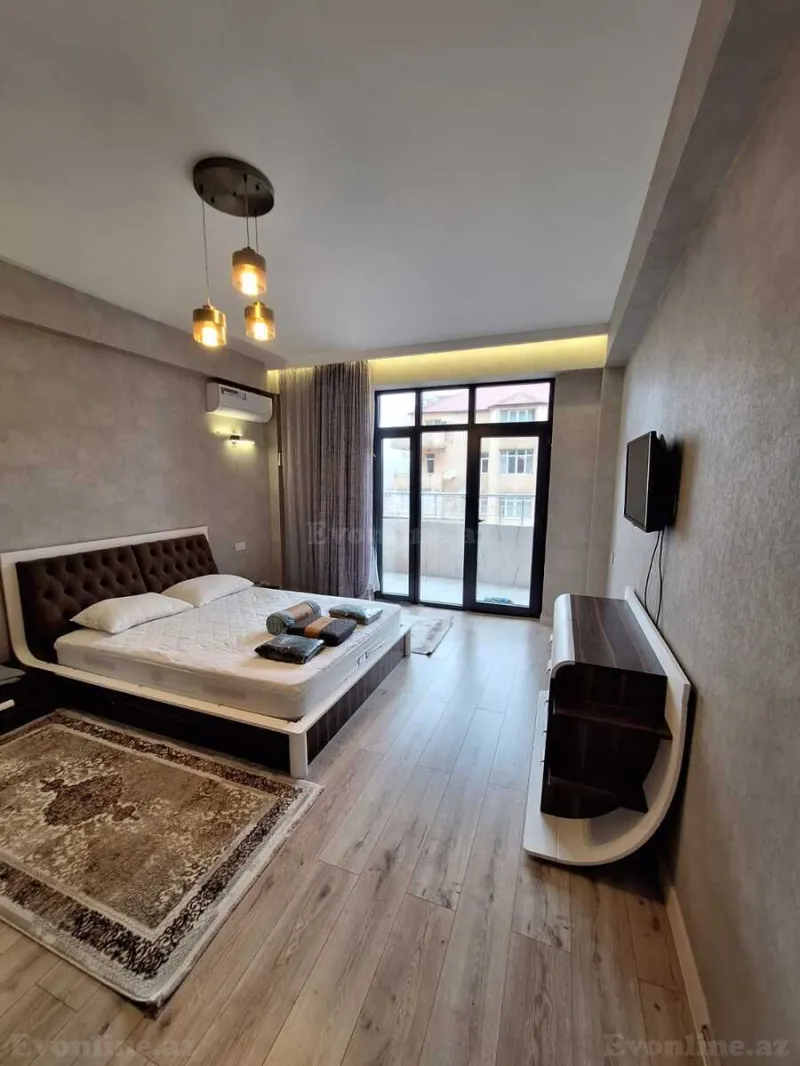 Kirayə verilir 3 otaqlı Mənzil Yeni tikili 130 m² Xətai r. - şəkil 4