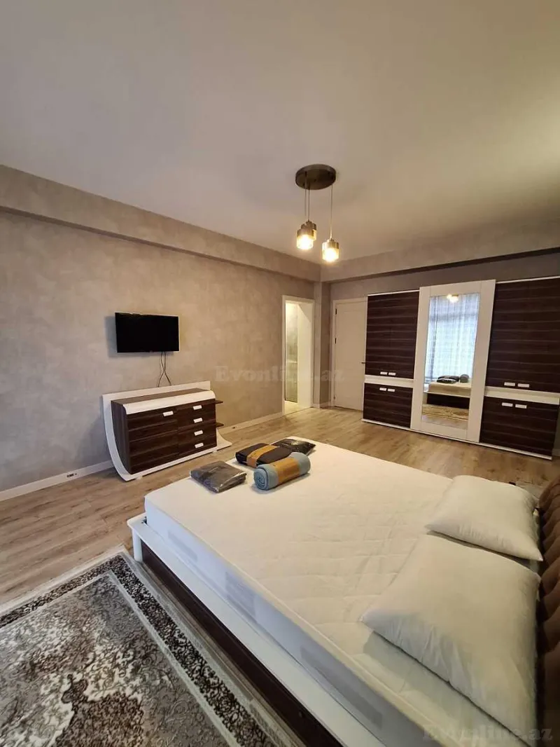 Kirayə verilir 3 otaqlı Mənzil Yeni tikili 130 m² Xətai r. - şəkil 21