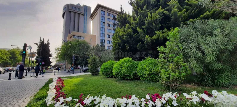 3 otaqlı Mənzil 100 m² Gənclik m. Satılır