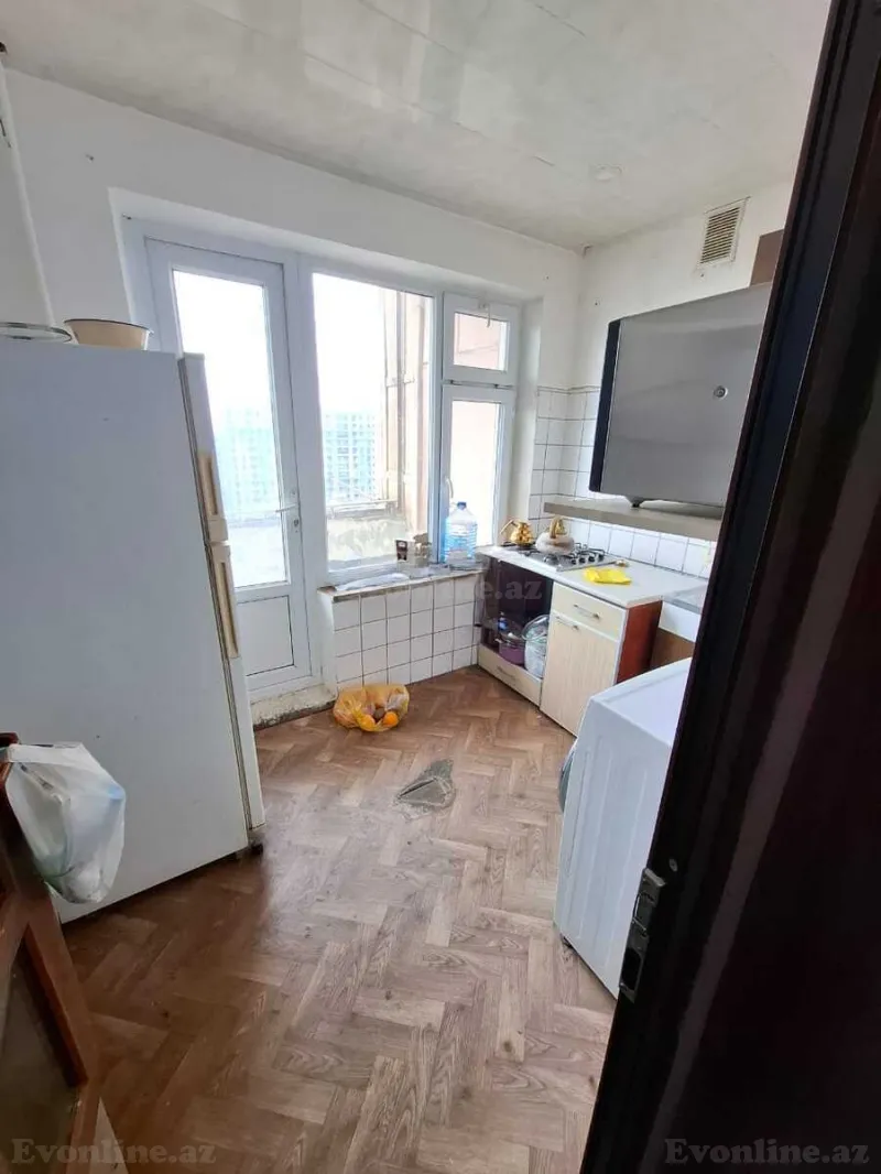 Satılır 3 otaqlı Mənzil Köhnə tikili 80 m² Xətai r. - şəkil 8