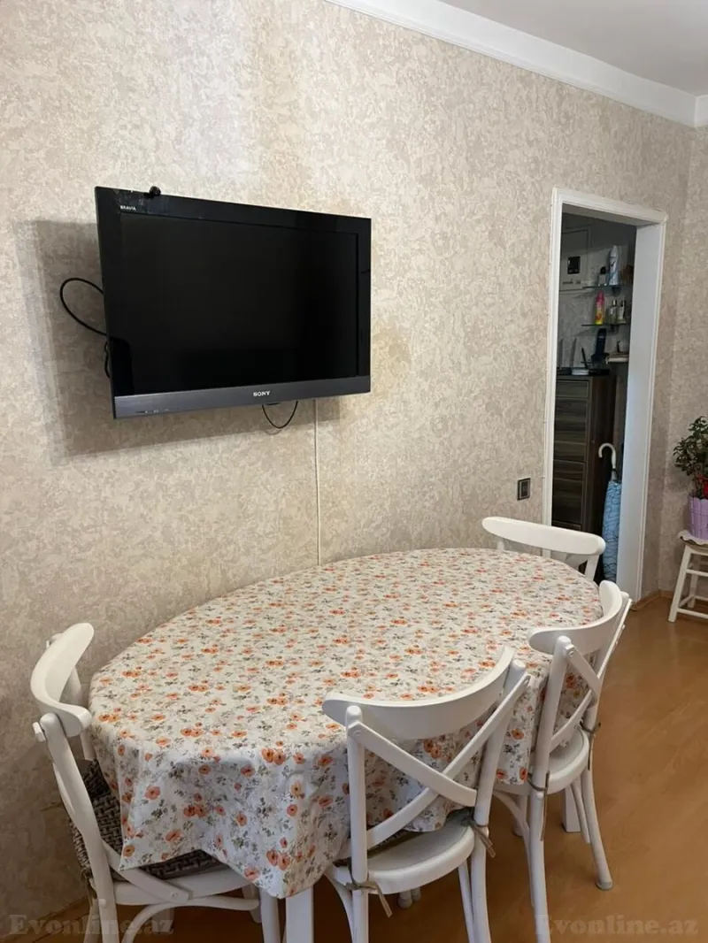 Satılır 2 otaqlı Mənzil Köhnə tikili 48 m² İnşaatçılar m. - şəkil 5