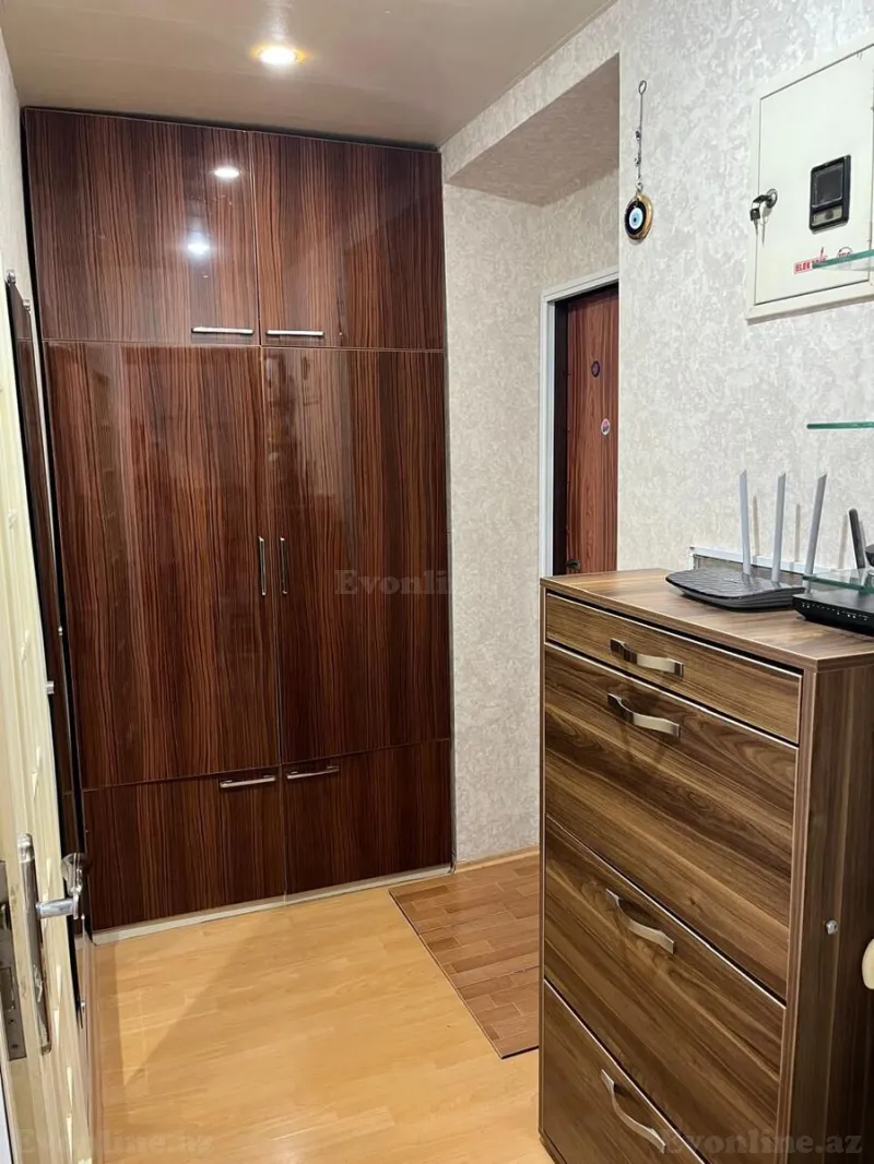 Satılır 2 otaqlı Mənzil Köhnə tikili 48 m² İnşaatçılar m. - şəkil 13