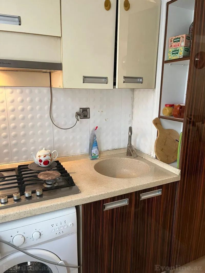 Satılır 2 otaqlı Mənzil Köhnə tikili 48 m² İnşaatçılar m. - şəkil 16