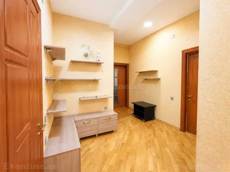 Kirayə verilir 3 otaqlı Mənzil Yeni tikili 165 m² Elmlər Akademiyası m. - şəkil 10
