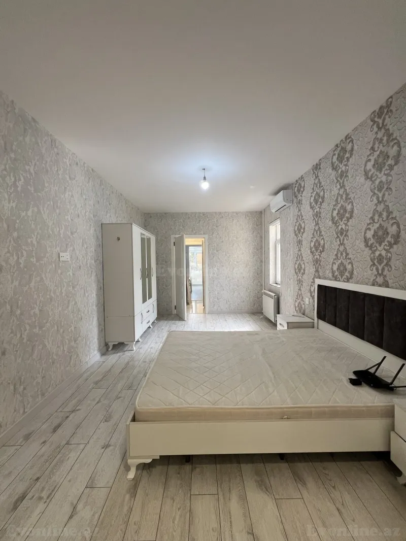 2 otaqlı Mənzil 48 m² İnşaatçılar m. Satılır