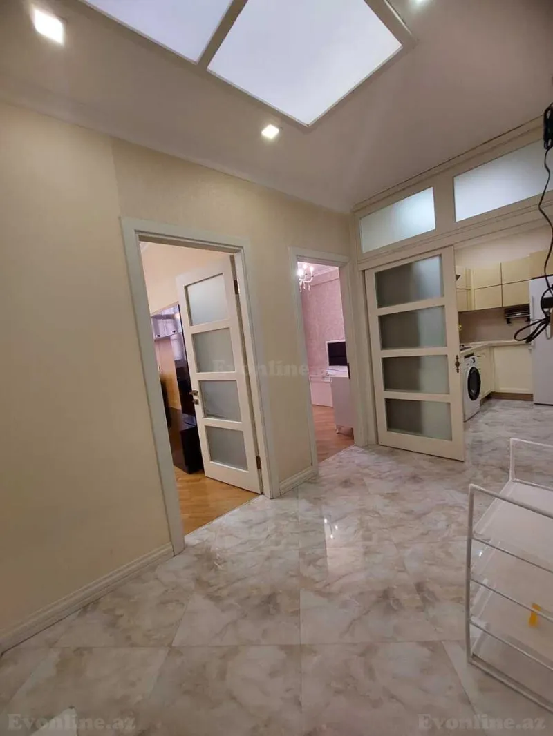 Kirayə verilir 2 otaqlı Mənzil Yeni tikili 75 m² 28 May m. - şəkil 3