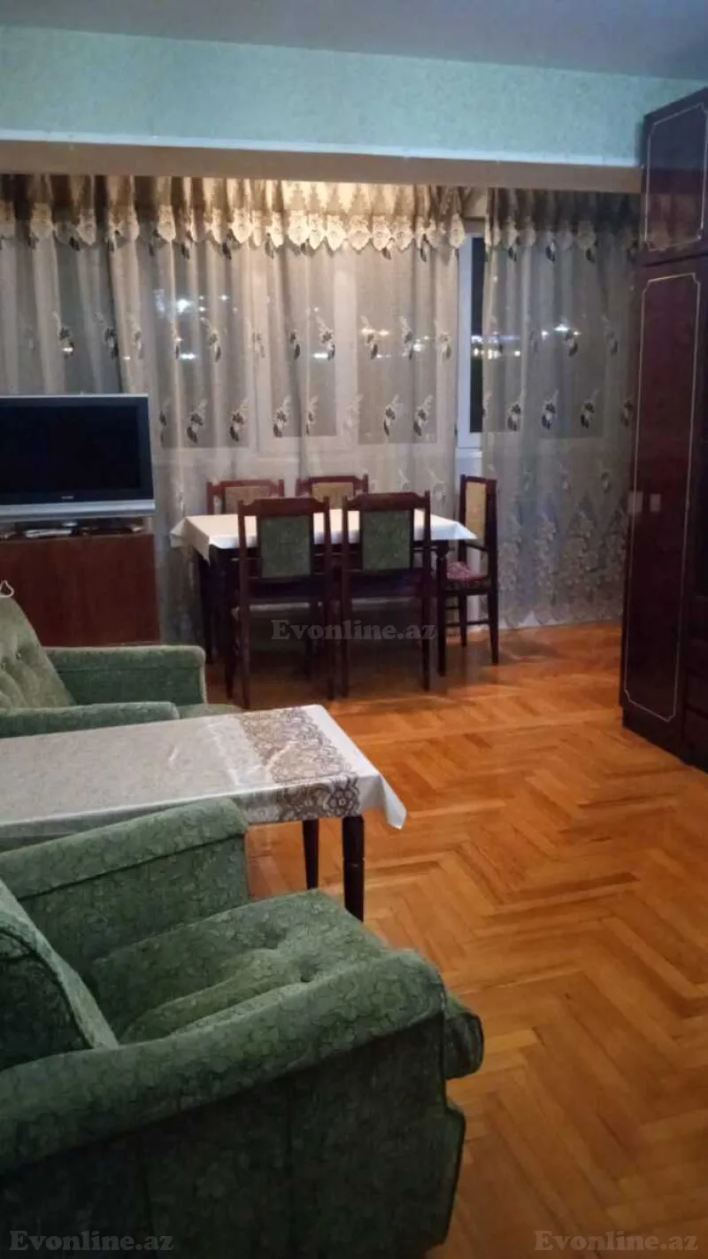 2 otaqlı Mənzil 65 m² Elmlər Akademiyası m. Kirayə verilir