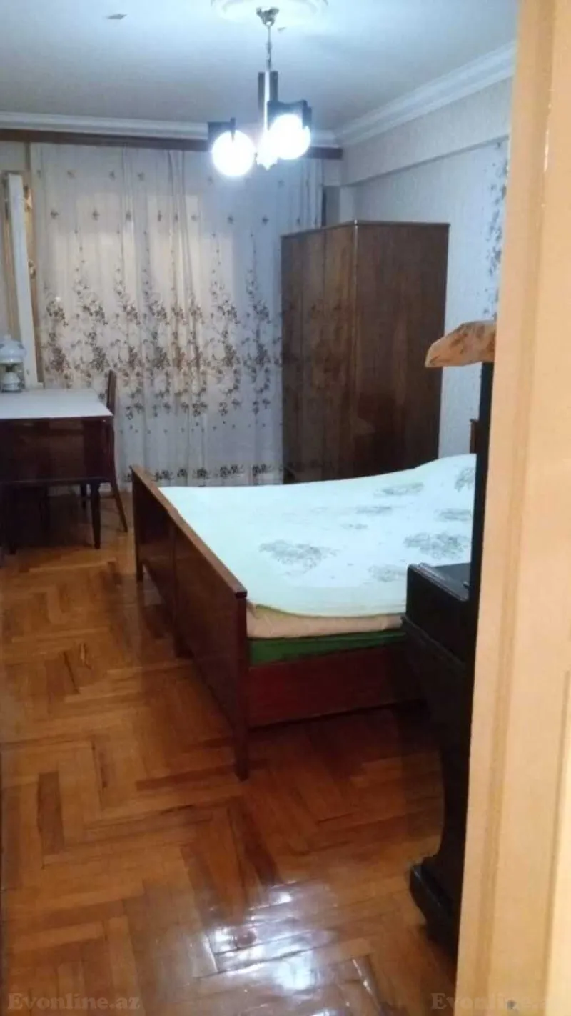 Kirayə verilir 2 otaqlı Mənzil Köhnə tikili 65 m² Elmlər Akademiyası m. - şəkil 2