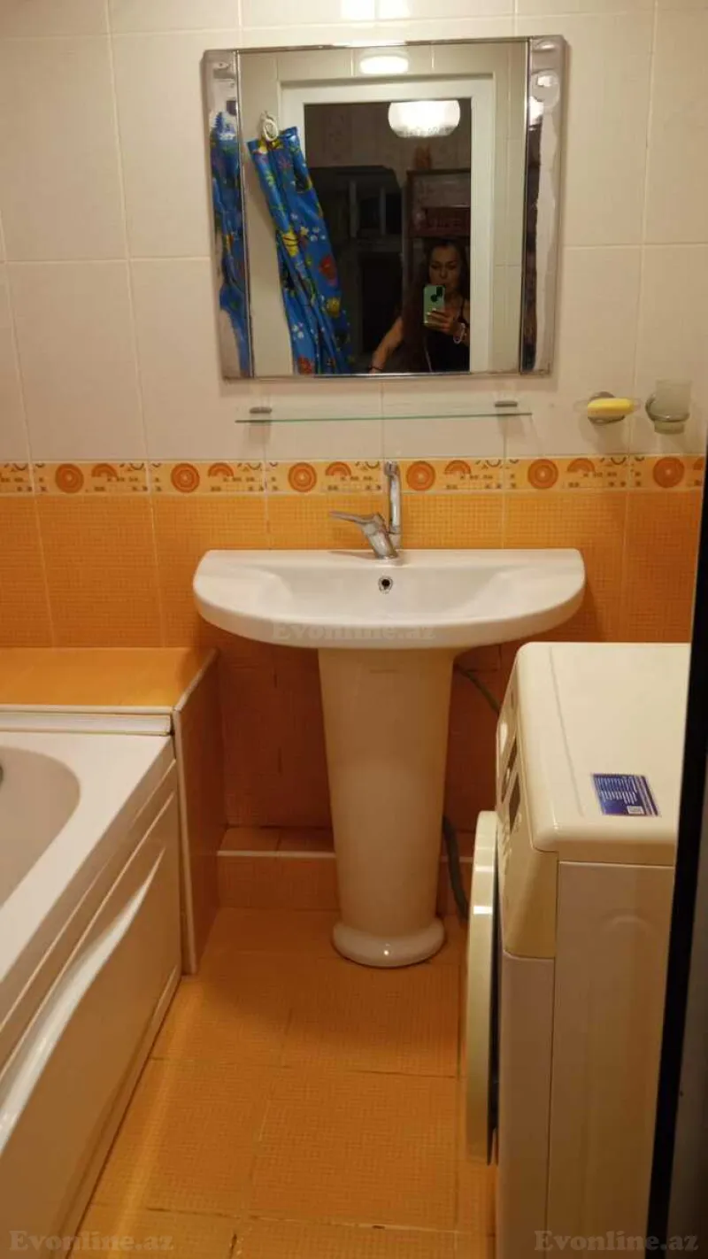 Kirayə verilir 2 otaqlı Mənzil Köhnə tikili 65 m² Elmlər Akademiyası m. - şəkil 4