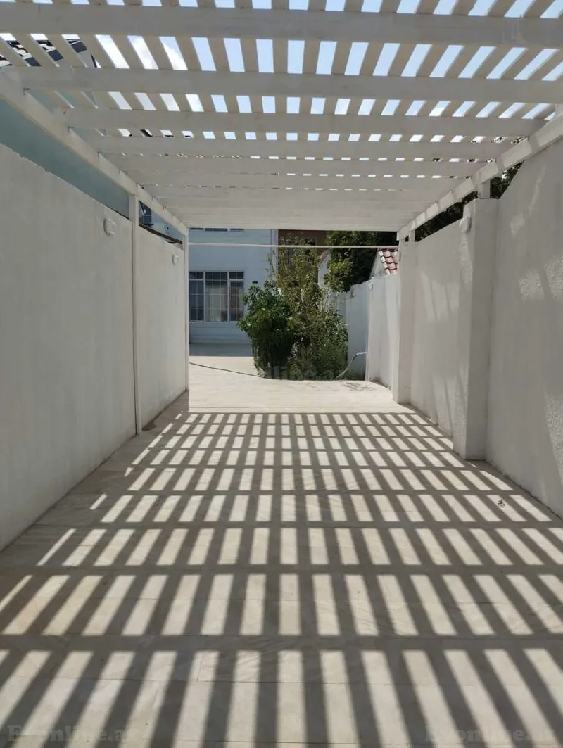 6 otaqlı Həyət evi 210 m² Şağan Satılır