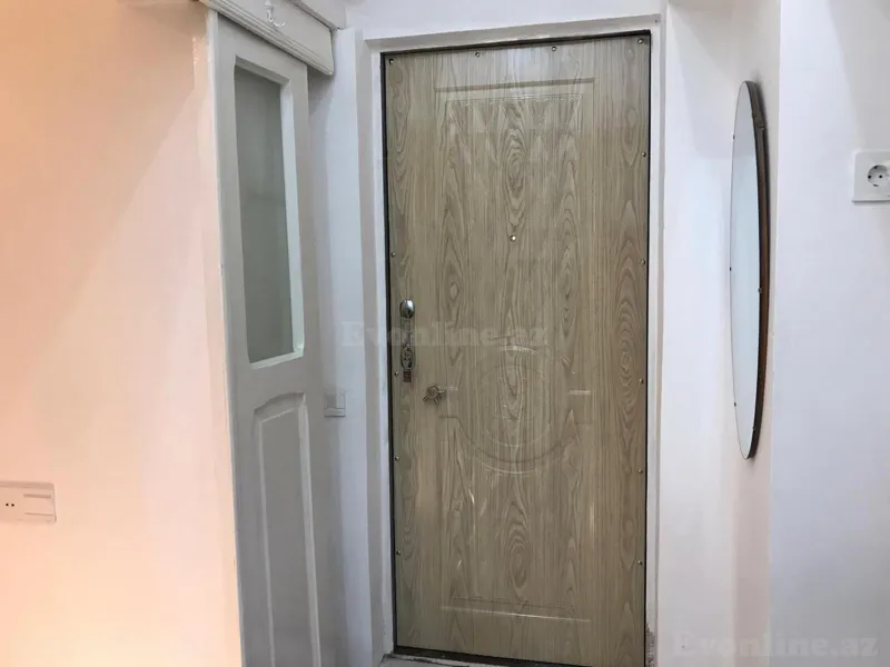 Kirayə verilir 2 otaqlı Mənzil Köhnə tikili 50 m² Səbail r. - şəkil 2