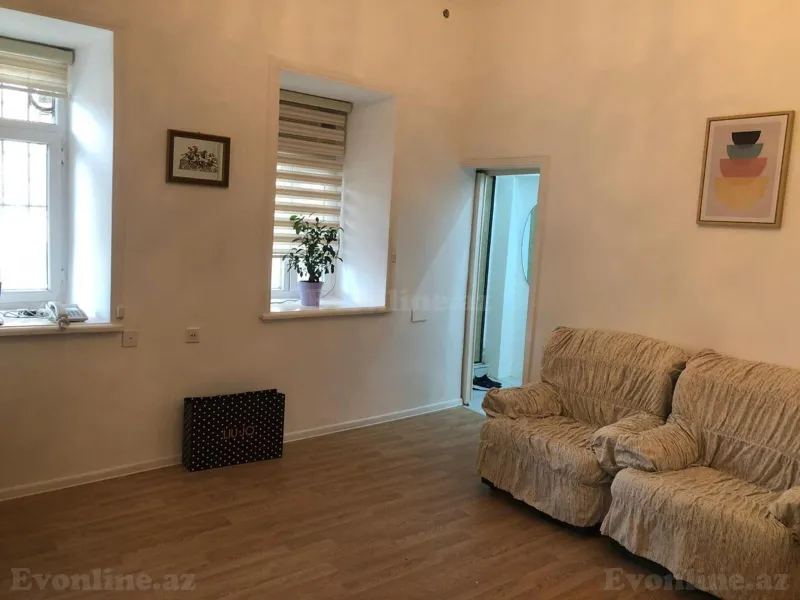 Kirayə verilir 2 otaqlı Mənzil Köhnə tikili 50 m² Səbail r. - şəkil 9