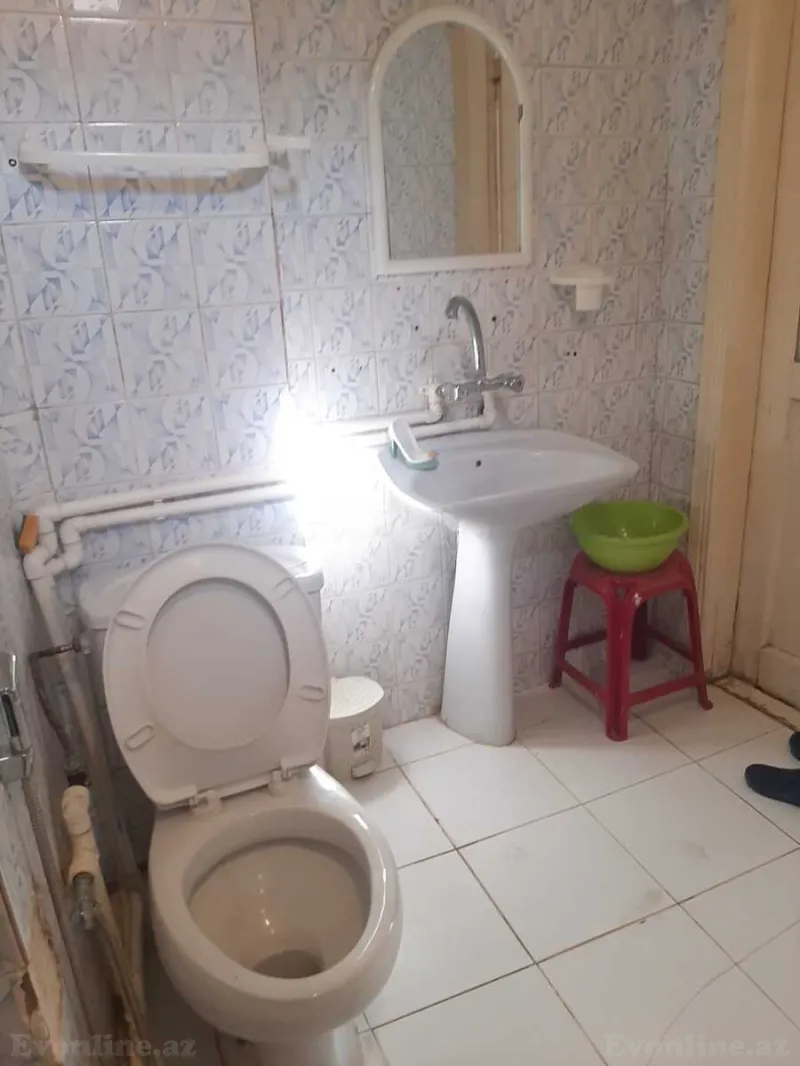 Kirayə verilir 2 otaqlı Mənzil Köhnə tikili 50 m² Səbail r. - şəkil 10