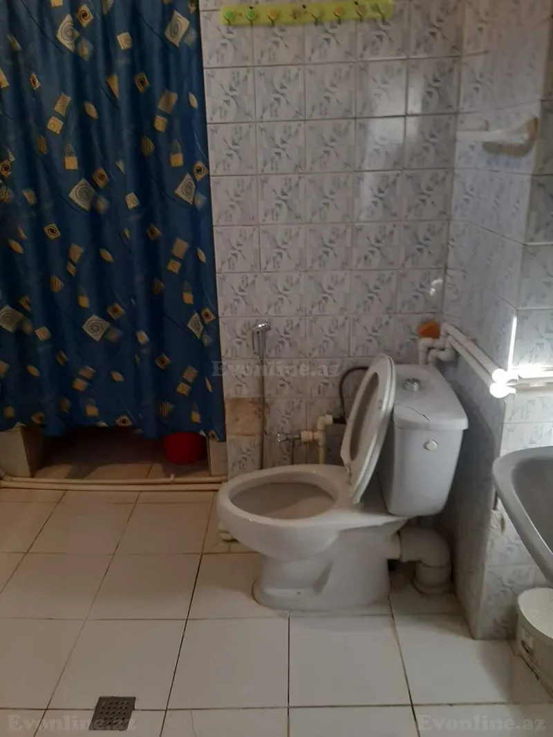 Kirayə verilir 2 otaqlı Mənzil Köhnə tikili 50 m² Səbail r. - şəkil 14