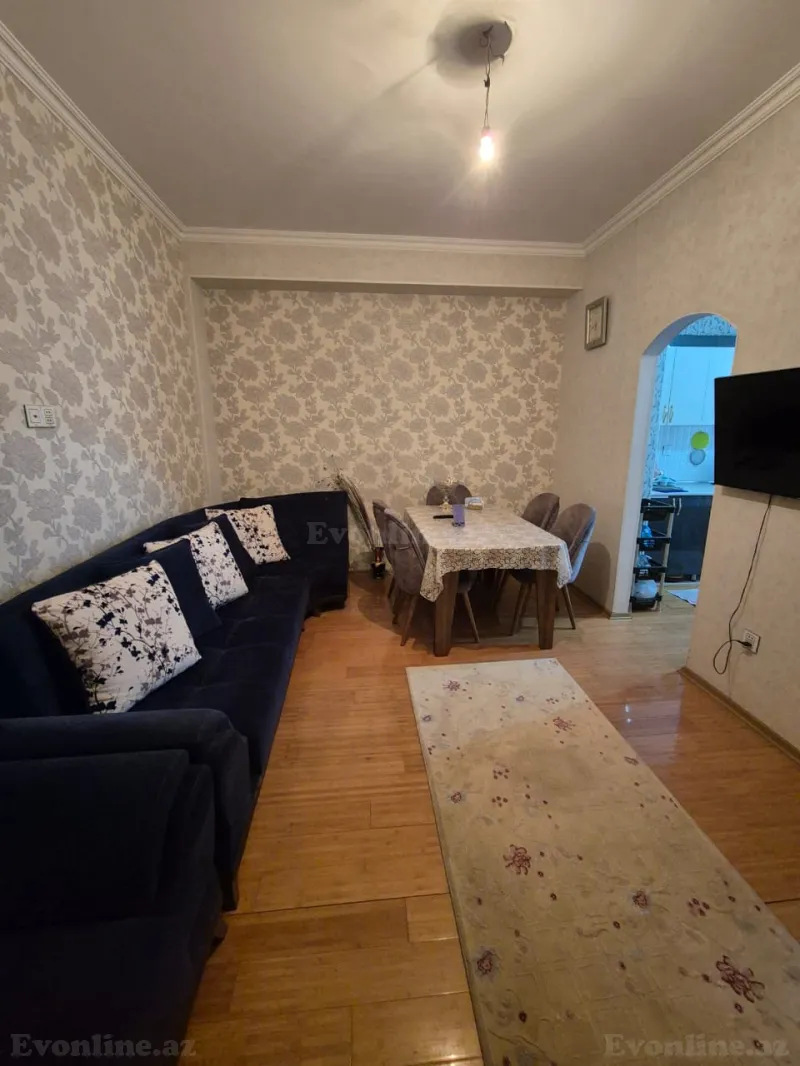 2 otaqlı Mənzil 65 m² Neftçilər m. Kirayə verilir