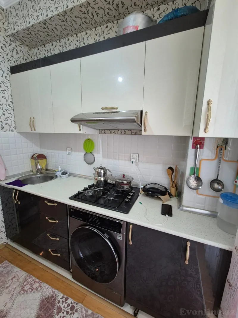 Kirayə verilir 2 otaqlı Mənzil Köhnə tikili 65 m² Neftçilər m. - şəkil 6