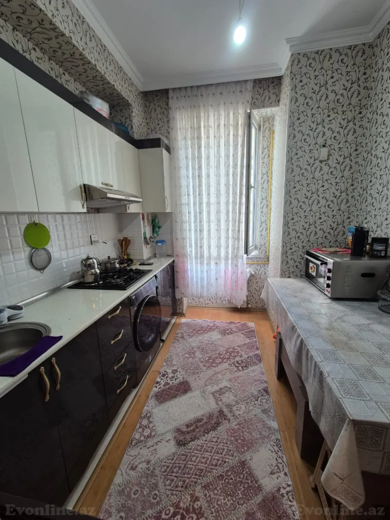 Kirayə verilir 2 otaqlı Mənzil Köhnə tikili 65 m² Neftçilər m. - şəkil 7