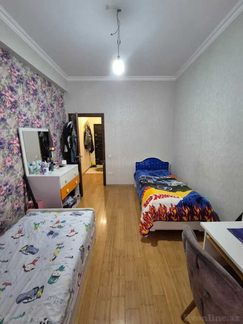 Kirayə verilir 2 otaqlı Mənzil Köhnə tikili 65 m² Neftçilər m. - şəkil 10
