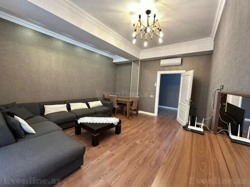 4 otaqlı Mənzil 144 m² Ağ şəhər Satılır