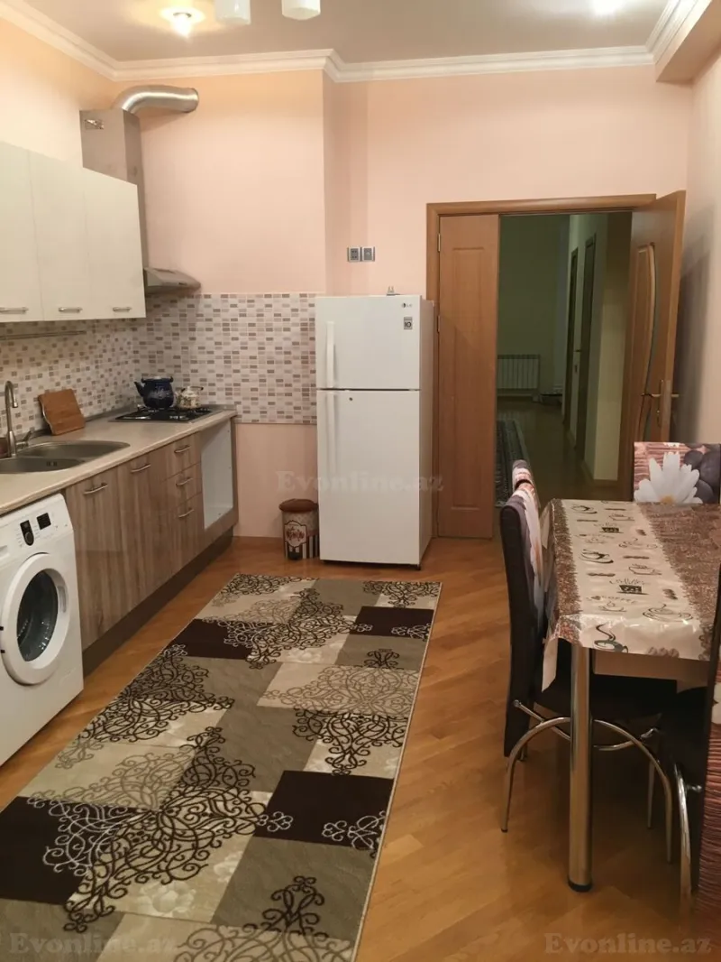 Kirayə verilir 3 otaqlı Mənzil Yeni tikili 130 m² İnşaatçılar m. - şəkil 7