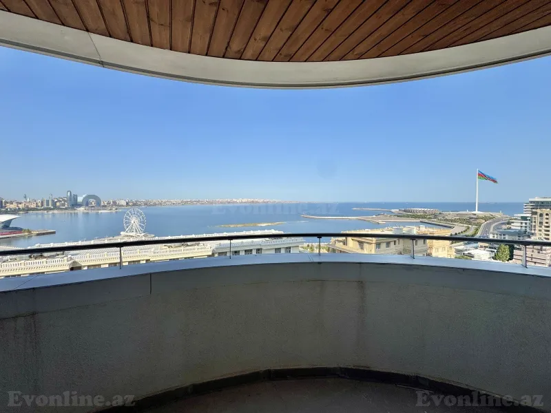 Satılır 4 otaqlı Mənzil Yeni tikili 258 m² Bayıl