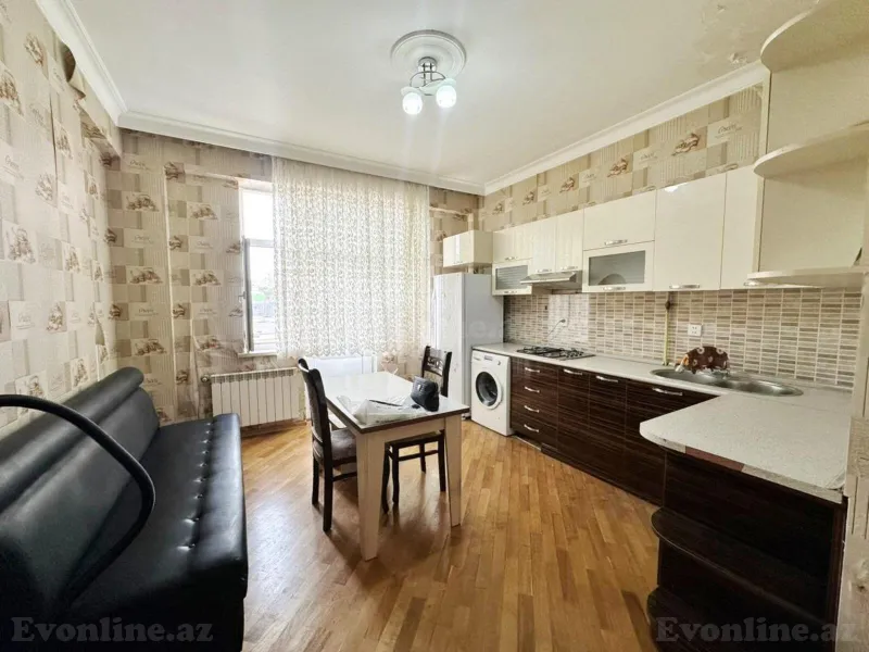 2 otaqlı Mənzil 85 m² Xətai r. Satılır