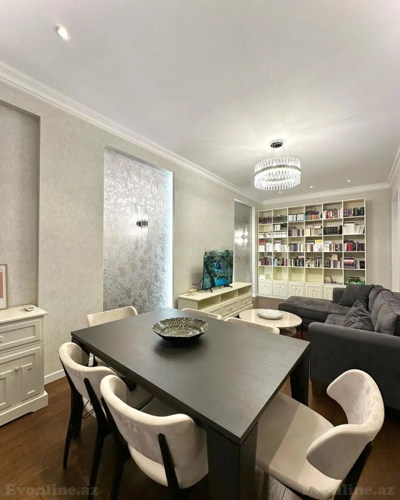 2 otaqlı Mənzil 70 m² Elmlər Akademiyası m. Kirayə verilir
