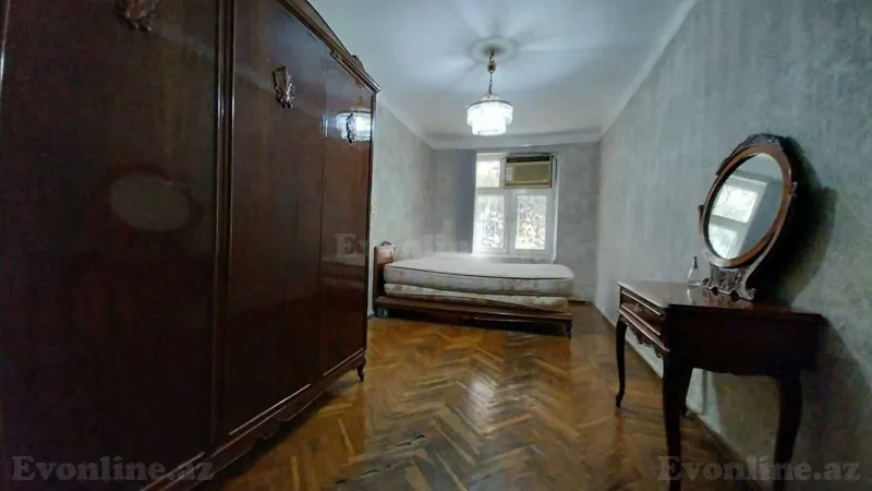 Satılır 3 otaqlı Mənzil Köhnə tikili 75 m² Elmlər Akademiyası m. - şəkil 13