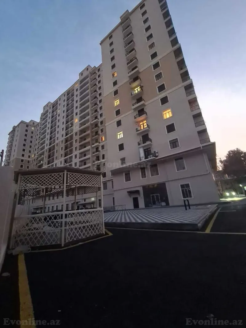 4 otaqlı Mənzil 180 m² Nəsimi r. Satılır