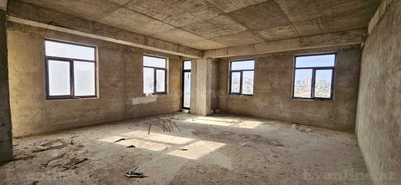 Satılır 4 otaqlı Mənzil Yeni tikili 180 m² Nəsimi r. - şəkil 2