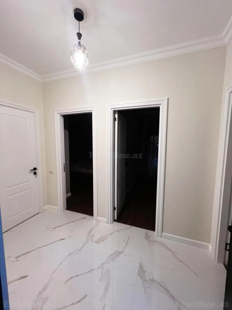 Kirayə verilir 3 otaqlı Mənzil Yeni tikili 69 m² İnşaatçılar m. - şəkil 2