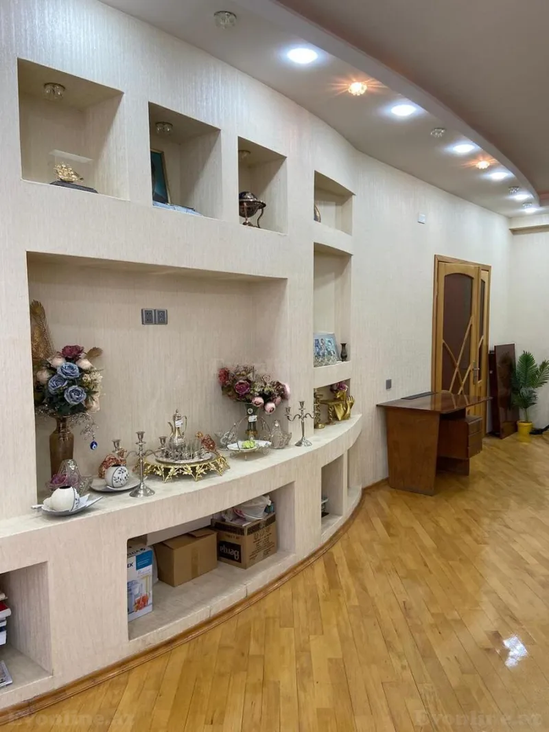 Kirayə verilir 4 otaqlı Mənzil Yeni tikili 221 m² Elmlər Akademiyası m. - şəkil 2