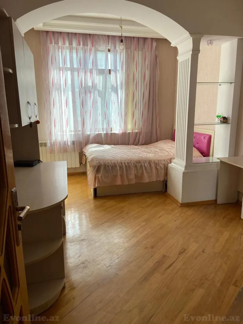 Kirayə verilir 4 otaqlı Mənzil Yeni tikili 221 m² Elmlər Akademiyası m. - şəkil 3