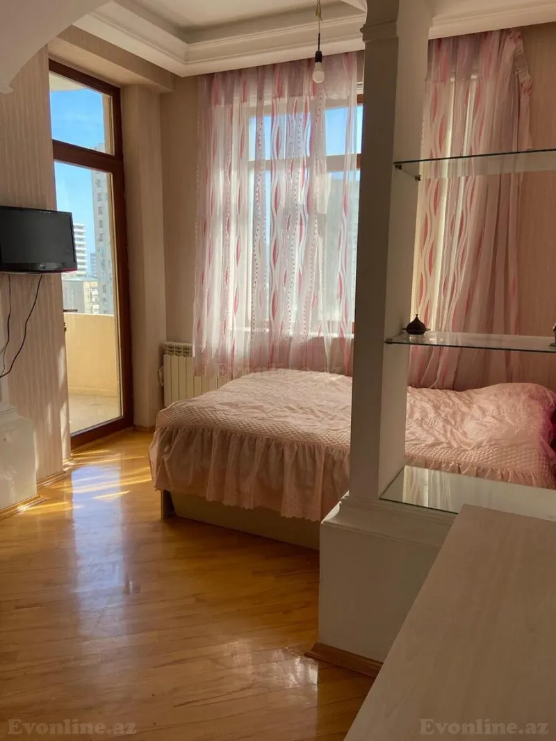 Kirayə verilir 4 otaqlı Mənzil Yeni tikili 221 m² Elmlər Akademiyası m. - şəkil 8