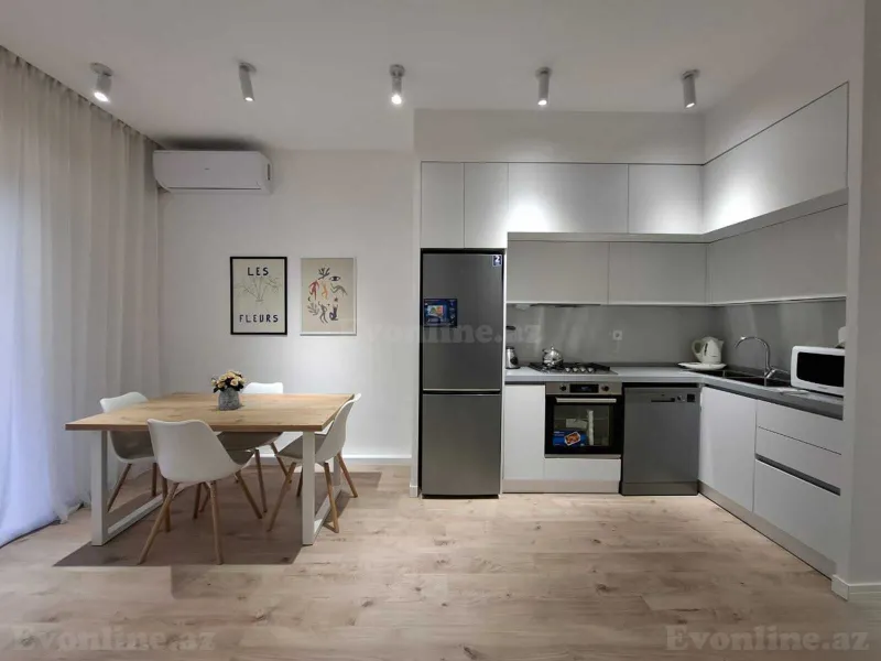 2 otaqlı Mənzil 68 m² Xətai r. Kirayə verilir