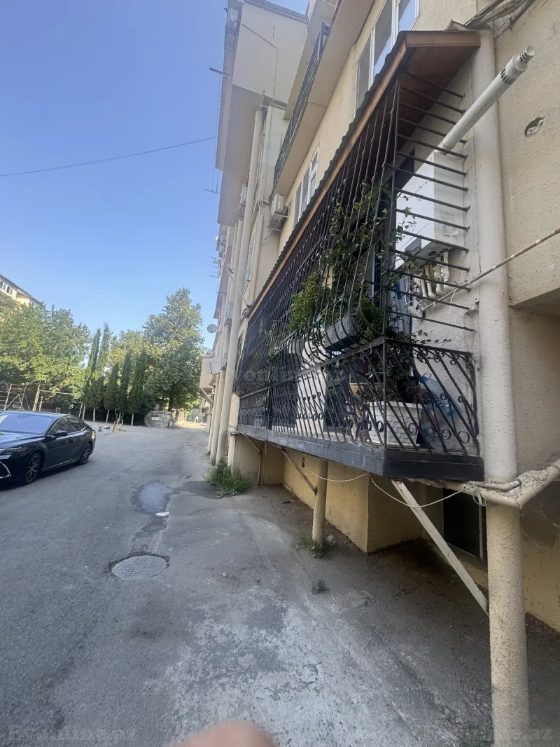 Satılır 3 otaqlı Mənzil Köhnə tikili 100 m² Nizami m. - şəkil 4
