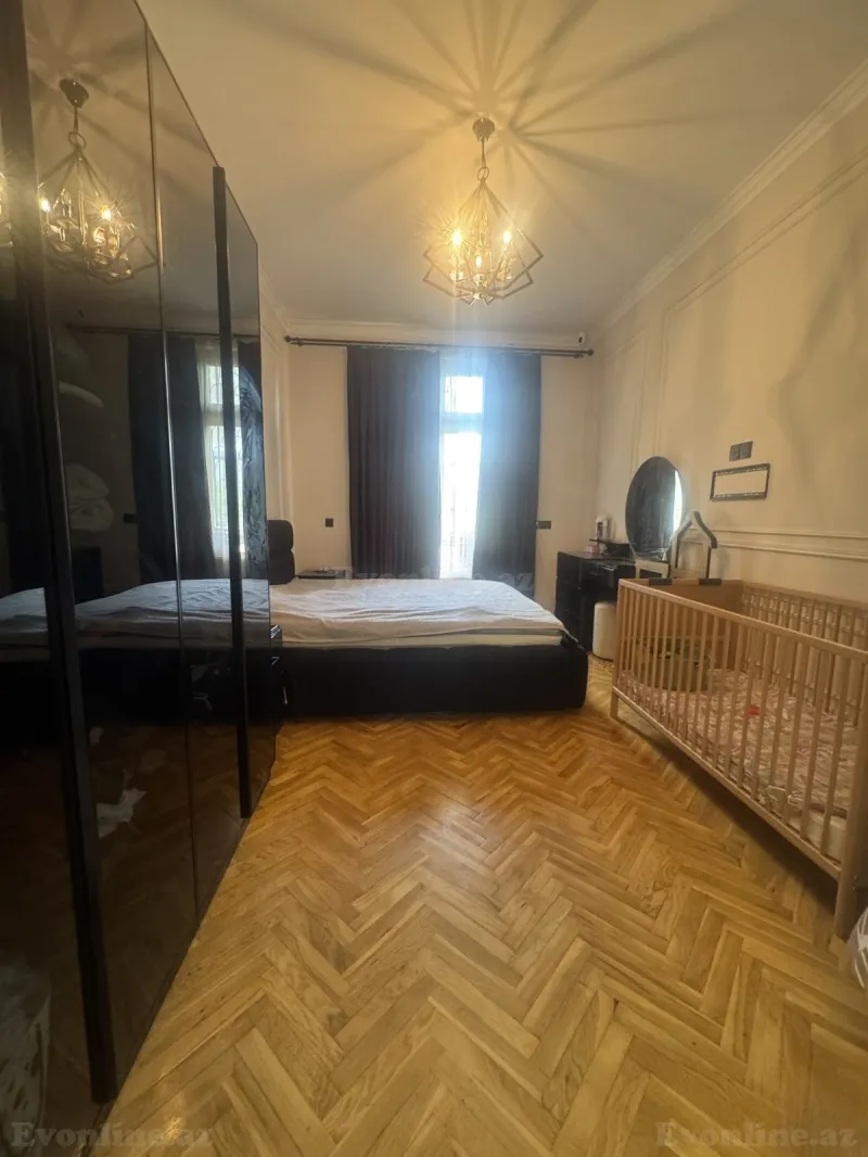 Satılır 3 otaqlı Mənzil Köhnə tikili 100 m² Nizami m. - şəkil 8