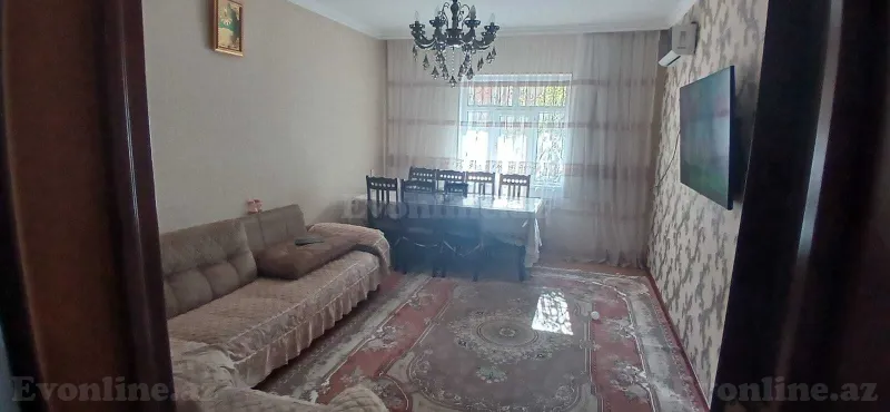 Satılır 5 otaqlı Mənzil Köhnə tikili 100 m² Binəqədi r.